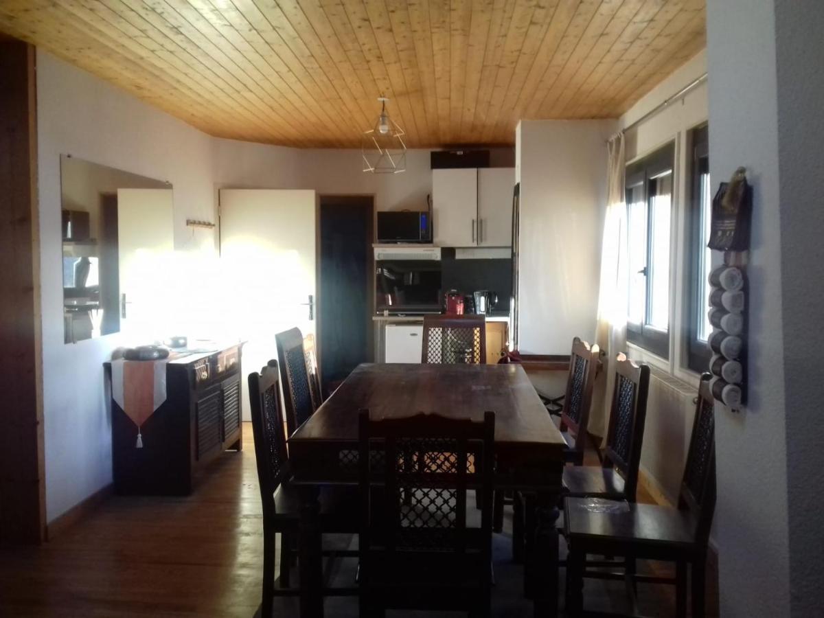 Appartement En Loft 50M2 Dans Maison Avec Chambre En Mezzanine Et Canapes Lits Dans Salon Saint-Pierre-de-Chartreuse Exterior photo